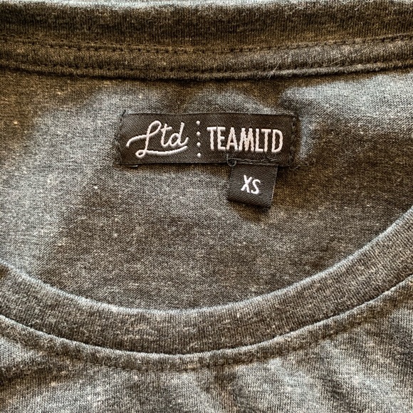 Team LTD charcoal heathered grey T-shirt XS - Picture 3 of 3